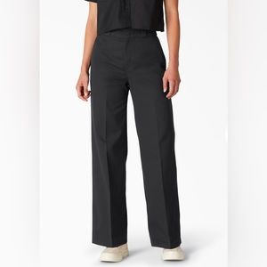 Women’s size 26 Reg Dickies High Waisted Wide Leg Twill Pant